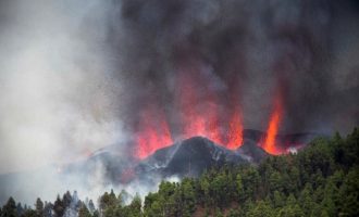 Έκρηξη ηφαιστείου Κούμπρε Βιέχα: Εκκενώνονται δέκα κοινότητες στη Λα Πάλμα