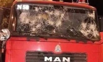 Ρομά ξυλοκόπησαν και λήστεψαν πυροσβέστες στο Σχιστό – Έναν τον χτύπησαν με λοστό