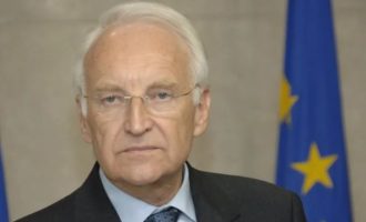 Θετικός στον κορωνοϊό ο πλήρως εμβολιασμένος πρώην πρωθυπουργός της Βαυαρίας