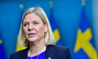 Σουηδία: Δεύτερη ευκαιρία για τη Μαγκνταλένα Άντερσον που παραιτήθηκε μετά από 8 ώρες