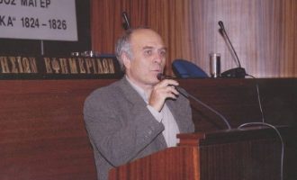 Πέθανε ο δημοσιογράφος Μανώλης Χουρδάκης