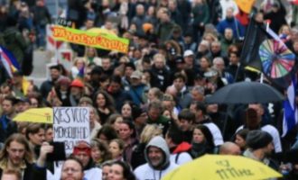 Ολλανδία: Ταραχές την Κυριακή κατά του «λοκντάουν» σε αρκετές πόλεις