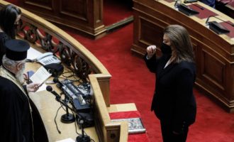 Η Τόνια Αντωνίου ορκίστηκε βουλευτής – Καταλαμβάνει την έδρα της Γεννηματά