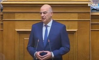 Ο Νίκος Δένδιας ενημέρωσε τη Βουλή για την εξωτερική μας πολιτική – Τι είπε για όλα τα «μέτωπα»
