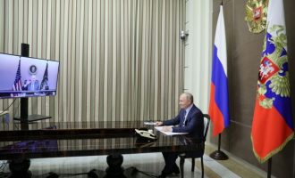 Πούτιν και Μπάιντεν διαφωνούν στα πάντα – Τα είπαν μέσω τηλεδιάσκεψης