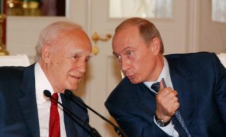 Πούτιν: Γενναίος άνδρας και αληθινός φίλος της Ρωσίας ο Κάρολος Παπούλιας