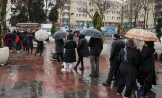 Ουρές στην Κωνσταντινούπολη για «φτηνό ψωμί»