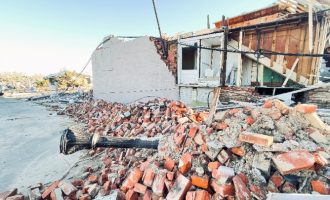 Βιβλική καταστροφή στις ΗΠΑ: Εξαφανίστηκαν κωμοπόλεις – 93 νεκροί από τους ανεμοστρόβιλους