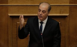 Βελόπουλος σε Μητσοτάκη: «Φτιάξατε ένα κράτος κομματικό, οικογενειακό, αναξιοκρατικό»