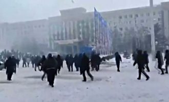 Δύσκολη η κατάσταση με την εξέγερση στο Καζακστάν (βίντεο)