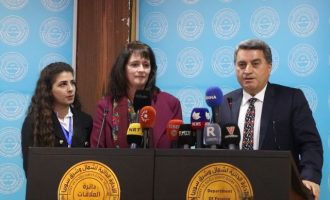 Ναντίν Μαένζα (USCIRF): Η Τουρκία να αποχωρήσει από τα εδάφη που κατέχει στη βόρεια Συρία