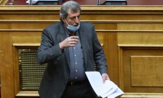Η απάντηση Πολάκη για τη διακοπή στη Βουλή με αναφορές στην 21η Απριλίου