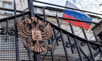 Δεκάδες απελάσεις Ρώσων διπλωματών την Τρίτη