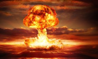 Μεντβέντεφ: Προληπτικό πυρηνικό πλήγμα στην Ουκρανία εάν η Δύση της δώσει πυρηνικά