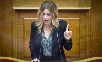 Ανεξαρτητοποιήθηκε από τον ΣΥΡΙΖΑ η βουλευτής Αγγελική Αδαμοπούλου – Είχε φύγει και από το ΜέΡΑ25