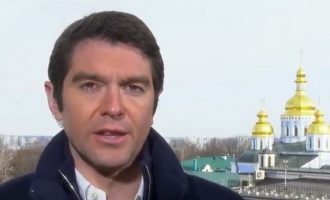Τραυματίστηκε έξω από το Κίεβο Βρετανός δημοσιογράφος του Fox News