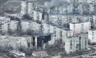 Ρώσοι: Η Μαριούπολη «ξεμπλοκαρισμένη» για να φύγουν οι άμαχοι