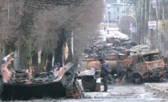 Γερμανίδα ΥΠΕΞ: Η Ρωσία πρέπει να πληρώσει για «τα εγκλήματα πολέμου» στη Μπούκα