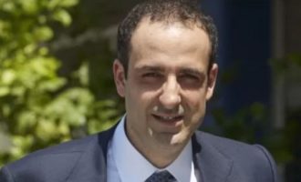 Γρηγόρης Δημητριάδης: Θετικός στον κορωνοϊό ο γενικός γραμματέας του πρωθυπουργού