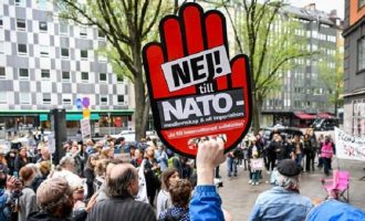 DW: Δεν είναι όλοι στη Σουηδία υπέρ της ένταξης στο ΝΑΤΟ – Αντιδρούν κυρίως οι νέοι