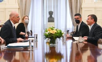 Ο Νίκος Δένδιας συναντήθηκε με τον πρεσβευτή του Ιράν στην Αθήνα