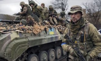 «Πράσινο φως» για 500 εκατομμύρια ευρώ στρατιωτικής υποστήριξης προς την Ουκρανία
