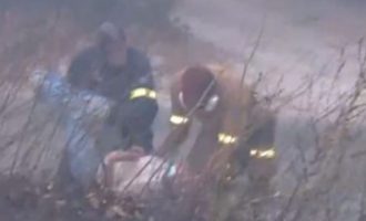 Φωτιά Πεντέλη: Λιποθύμησε στον «αέρα» γυναίκα που έβλεπε το σπίτι της να καίγεται