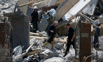 Ουκρανία: Έξι νεκροί και 15 τραυματίες στο Σλοβιάνσκ μετά από σφοδρό βομβαρδισμό των Ρώσων