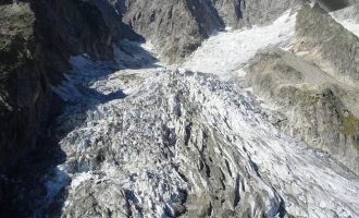 Ιταλία: Έξι νεκροί και οκτώ τραυματίες από κατάρρευση παγετώνα στις Άλπεις