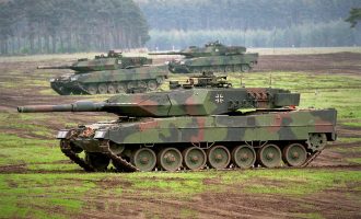 Η Γερμανία «γύρισε την πλάτη» στην Ουκρανία – «Όχι» Σολτς σε αποστολή αρμάτων μάχης
