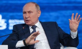Πούτιν προς ΕΕ: Εάν επιβληθεί πλαφόν στο ρωσικό φυσικό αέριο θα παγώσετε σαν «ουρά λύκου»