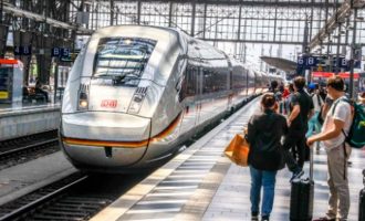 Σαμποτάζ στον σιδηρόδρομο στη βόρεια Γερμανία – Διακόπηκαν τα δρομολόγια για τρεις ώρες