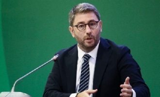 Ανδρουλάκης για οπαδική βία: «Περιμένω από τον πρωθυπουργό να πάρει επιτέλους τις αποφάσεις»