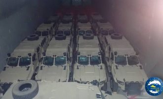 «Επιχείρηση IRINI»: Κατασχέθηκαν τεθωρακισμένα που προορίζονταν για τη Λιβύη – Στον Βόλο το πλοίο που τα μετέφερε