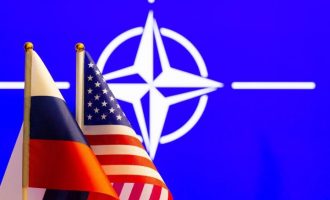 EURACTIV: Οι ΗΠΑ «ευτυχώς» κρατούν το ΝΑΤΟ μετριοπαθές απέναντι στη Ρωσία