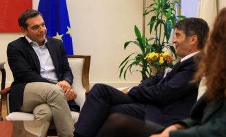 Τσίπρας σε Γάλλο πρεσβευτή: Συμμετοχή της ελληνικής αμυντικής βιομηχανίας στις σχετικές συμβάσεις με τη Γαλλία