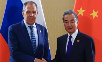 G20: Η Κίνα επαινεί τη Ρωσία για την «υπεύθυνη στάση» της στην αποφυγή πυρηνικού πολέμου