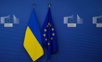 EURACTIV: Οι Ευρωπαίοι δεν δεσμεύονται για ταχεία ένταξη της Ουκρανίας στην Ε.Ε.