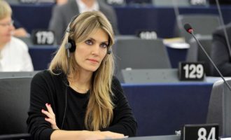 Η Καϊλή ψήφισε υπέρ του Κατάρ σε επιτροπή της Ευρωβουλής που ΔΕΝ συμμετείχε