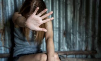 Κόρινθος: Συνελήφθησαν πέντε μαθητές κατηγορούμενοι για απόπειρα βιασμού συμμαθήτριάς τους στο σχολείο