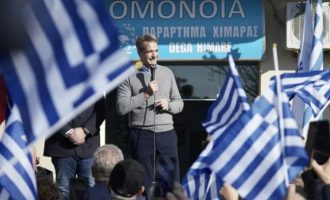 Ο Μητσοτάκης είπε στη Βόρεια Ήπειρο: «Η Ελλάδα μεγαλώνει, μεγαλώνει και ισχυροποιείται»