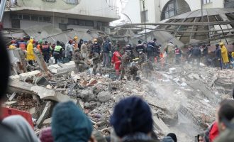 Γερμανός σεισμολόγος: Ήταν θέμα χρόνου η καταστροφή στην Τουρκία – Φόβοι για μεγάλους σεισμούς