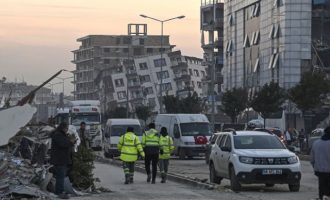 Νέος σεισμός 5,6 Ρίχτερ στην Τουρκία – Ένας νεκρός και 4 τραυματίες – Κατέρρευσαν κτίρια