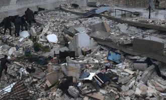 Νέος ισχυρός σεισμός 7.5 Ρίχτερ στην Τουρκία – Εκατοντάδες οι νεκροί