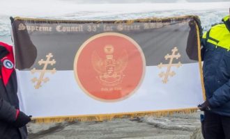 Σκωτικός Τύπος: Στην Ανταρκτική η σημαία του Υπάτου Συμβουλίου δια την Ελλάδα