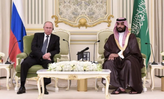 Συνομιλία Πούτιν και Μπιν Σαλμάν για τη μείωση παραγωγής πετρελαίου – Στενές σχέσεις