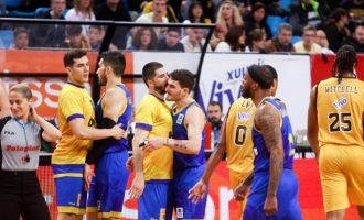 Basket League: Στα ημιτελικά το Περιστέρι, «σκούπισε» την ΑΕΚ