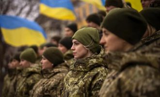 Εκατοντάδες Ουκρανές στρατιωτίνες στα χέρια των Ρώσων
