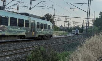 Παρ’ ολίγον νέα σιδηροδρομική τραγωδία στη Λάρισα – Δυο τρένα στην ίδια γραμμή