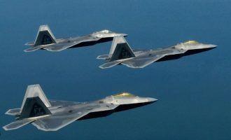 Οι ΗΠΑ αναπτύσσουν F-22 Raptor στη Μέση Ανατολή